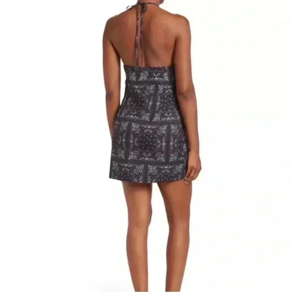 NWT $68 Elodie Black White Bandana Print Halter Neck Mini Dress size medium m - Picture 11 of 11